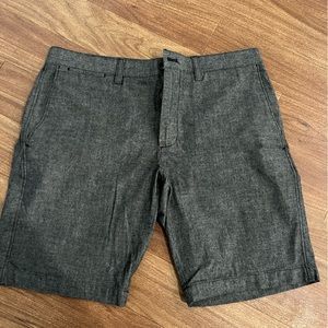 Banana republic dark grey aiden short 32